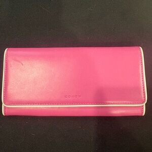 Coach Pink Long Snap Wallet | White Piping | Y2K Era